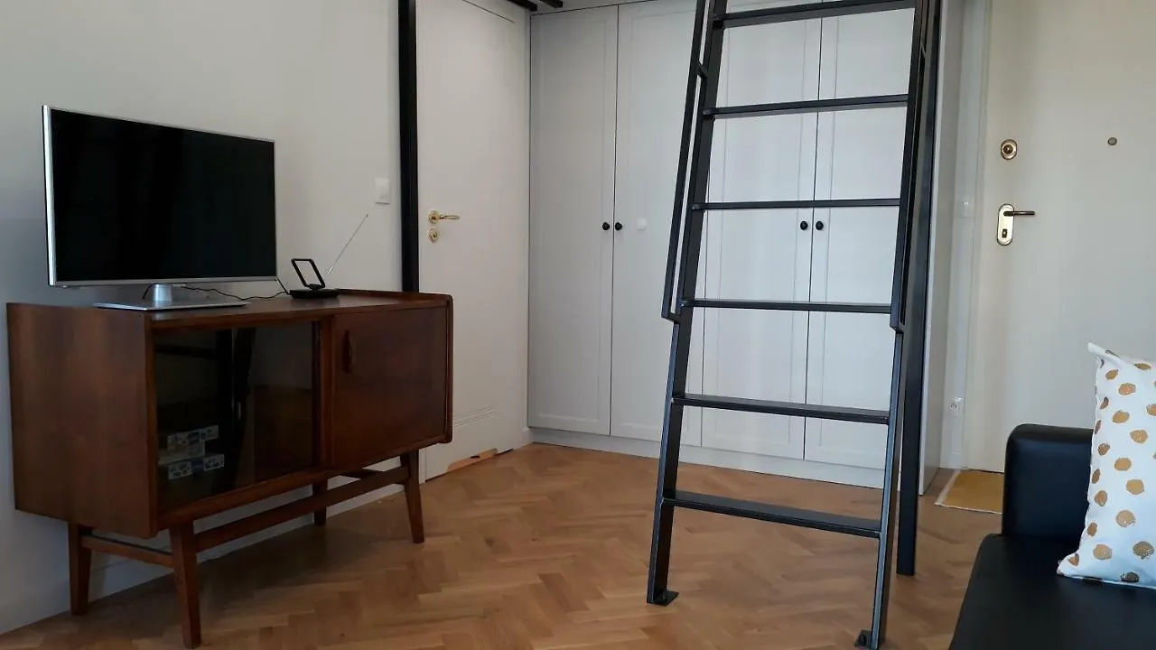 Apartment Klimatyczny Apartament Z Antresola Hotel Warsaw Poland