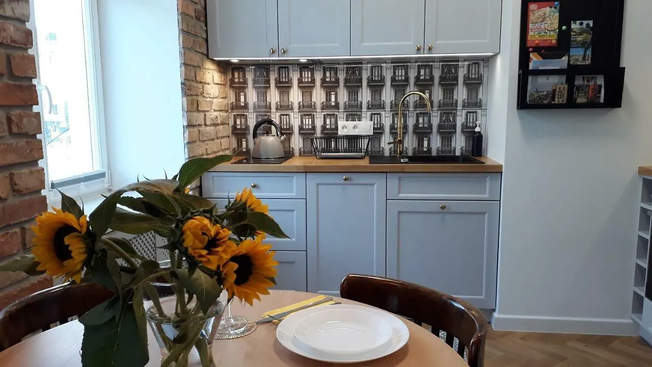 Apartment Klimatyczny Apartament Z Antresola Hotel Warsaw
