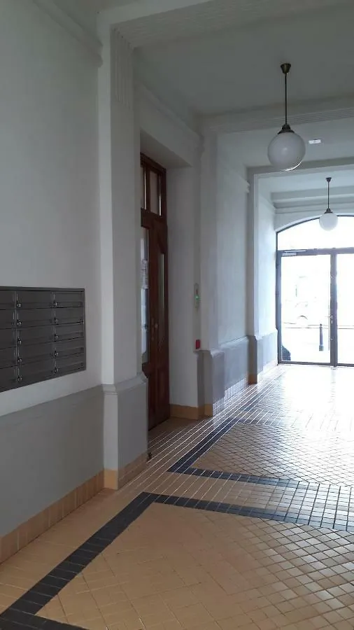 Klimatyczny Apartament Z Antresola Hotel Warsaw Apartment